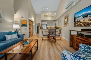 Modern & Tropical Oceanside Vistas - 8