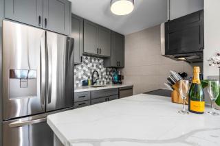 Chic & Elegant Oceanfront Vistas - 2