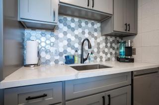 Chic & Elegant Oceanfront Vistas - 1