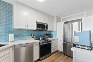2 Bed 2 Bath Modern & Elegant Oceanfront Vistas - 2