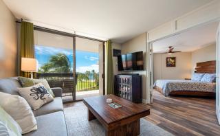 Refined Oceanfront Retreat - 1