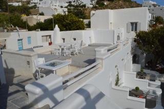 Flaskos Luxury Suites - 1