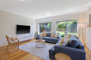 SeaVision Escape by Ready Set Stay- BYO LINEN & TOWELS - Sunset Strip - 5