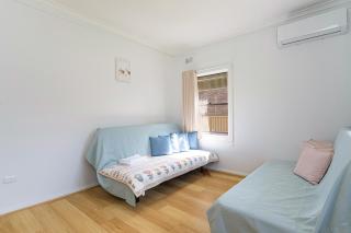 Belmore Brand new renovated 3Br house AC & Parking - 1