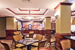 Holiday Inn Express Hotel & Suites Shawnee I-40 by IHG - 4