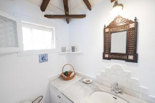Traditional House under the Clock Tower with Sweet View - Poros - 3