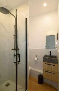 Fully equiped flat with air conditioning - Paris - 9