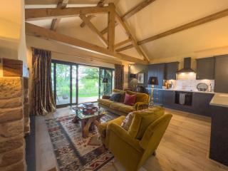 Waters Edge, Talkin Tarn, nr Brampton - Brampton - 4