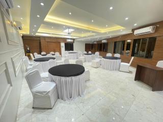 HOTEL GOLDEN TULIPZ - Mumbai - 3