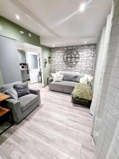 Cosy Hideaway Lodge in Glan Gwna - 6