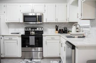 Cozy Brick Ranch Home owned and operated by an Army Soldier!! - Columbus - 7