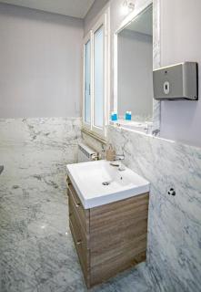 Elegante camera con finiture di lusso appena ristrutturata - Marina di Carrara - 5