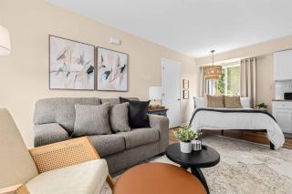 New! Comfy & Cozy Private Studio Flat - Roseville - 4
