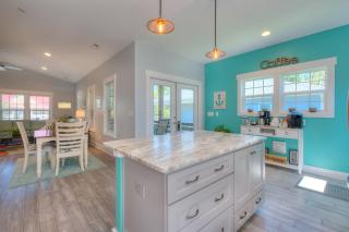 BELLE MER New Swimming pool Elevator Great for kids - Oak Island - 1