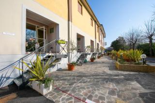 Yellow, Orange and Blue Apartments Desenzano - Desenzano del Garda - 1