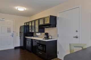 Candlewood Suites Tucson by IHG - 2