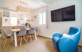 Beautiful Home In Nerja With Kitchen - Nerja - 7