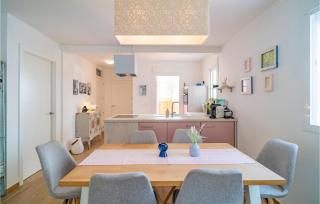 Beautiful Home In Nerja With Kitchen - Nerja - 6
