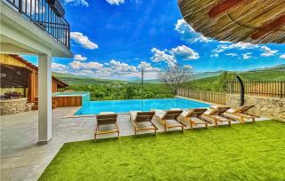 2 Bedroom Pet Friendly Home In Srijane - Srijane - 1