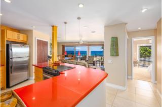 Hale Hui Kai 313, Direct Ocean Front, Split AC - 1