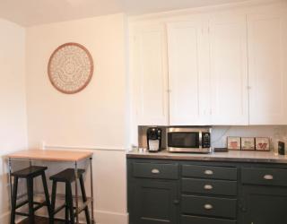 Comfy and Spacious 3 BR - Easy City Access - 3