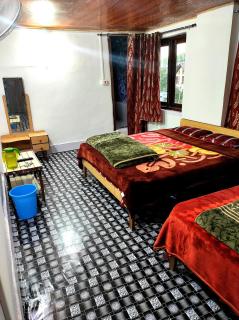 Kamran Guest House - Srinagar - 6