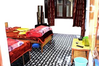 Kamran Guest House - Srinagar - 3