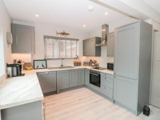 41 Chatsworth Gardens - 1