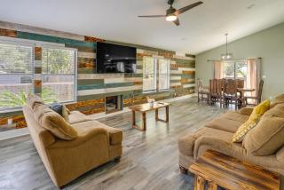 Hot Tub and Fire Pit Rockport Vacation Rental! - Rockport - 4