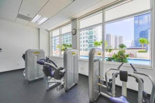 Amazing High-Rise Condo @Brickell with Pool - Miami - 3
