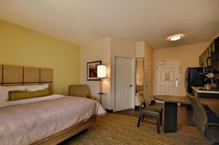 Candlewood Suites Tucson by IHG - 9