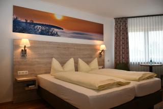 Deutsches Haus Hotel Restaurant Gastwirtschaft Biergarten am Radweg Bermuthshain - 7