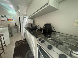 371 - Apartamento 3 dormitórios na praia de Bombas - 2