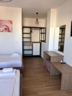 J&B Hotel - 1