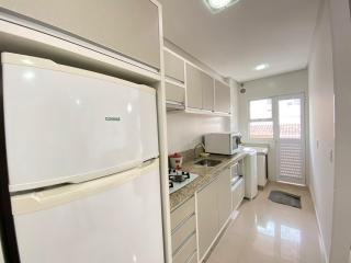449 - Lindo Apartamento de 3 dormitórios á 100m da praia de Bombas - 6