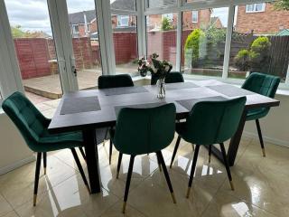 Tennyson House - Cul De Sac 3 Bedroom House for Families, Business Travellers, Contractors, Free Parking & Wifi, Nice Garden - Royal Wootton Bassett - 8