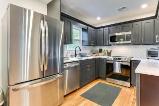 Sauna, Fire Pit Spacious and Serene Poconos Getaway - Canadensis - 3