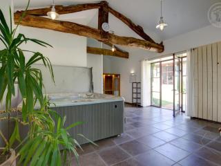 Maison de campagne avec Jacuzzi, Sauna, Wi-Fi et Jardin privatif - FR-1-496-52 - Saint-Just-la-Pendue - 8