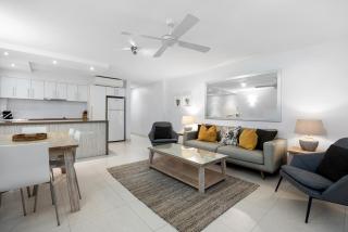 Fairshore 12: Absolute Beachfront, Direct Beach & Pool Access - 2