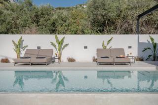 Avrilia Seaside Villa Heated Pool - Almyrida - 7