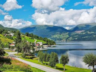 4 person holiday home in Utvik-By Traum - Utvik - 4