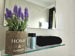 Elysia Park Apartments - 2