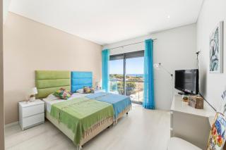 Seaview Serenity with Pool & Garden - Quarteira - 6