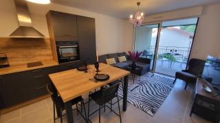 LE REVEST Terrasse Vue Mer Centre Climatisation Parking - 8