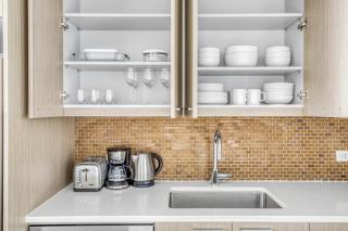 Tribeca 1BR w Gym Elevator nr FiDi NYC-738 - 3