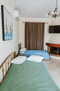 Finikas Home - Kamari - 7
