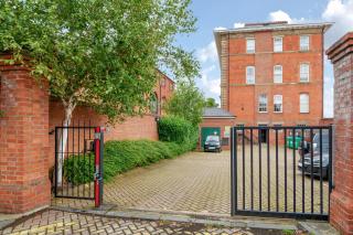 County House Escape - courtyard & free parking - York - 4