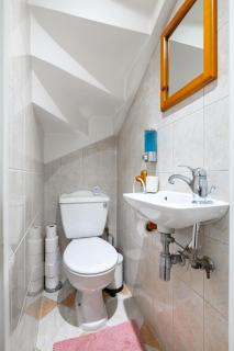 - Cozy 3 Bed House on a Quiet Mews - - 6