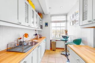 Vibrant and sunny 2 BR apartment in Hyde Park - London - 5
