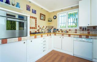 4 Bedroom Amazing Home In Fréjus - 5